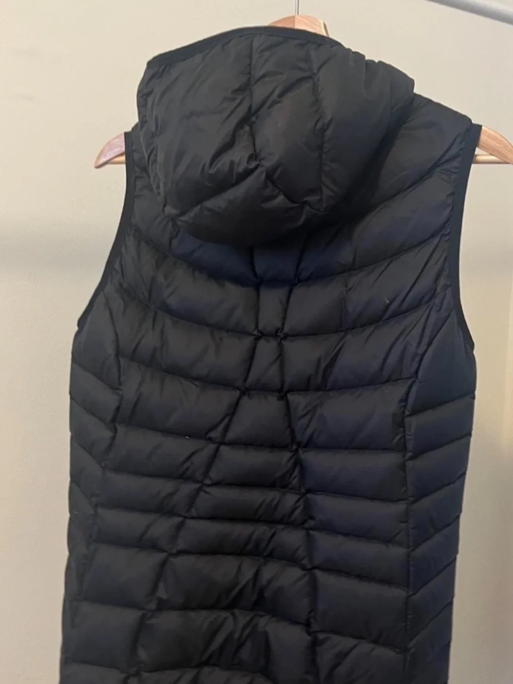 Puma Black Hooded Quilted Vest - Picture 3 of 3